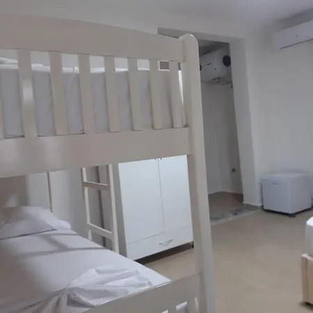 Take House Apartman *